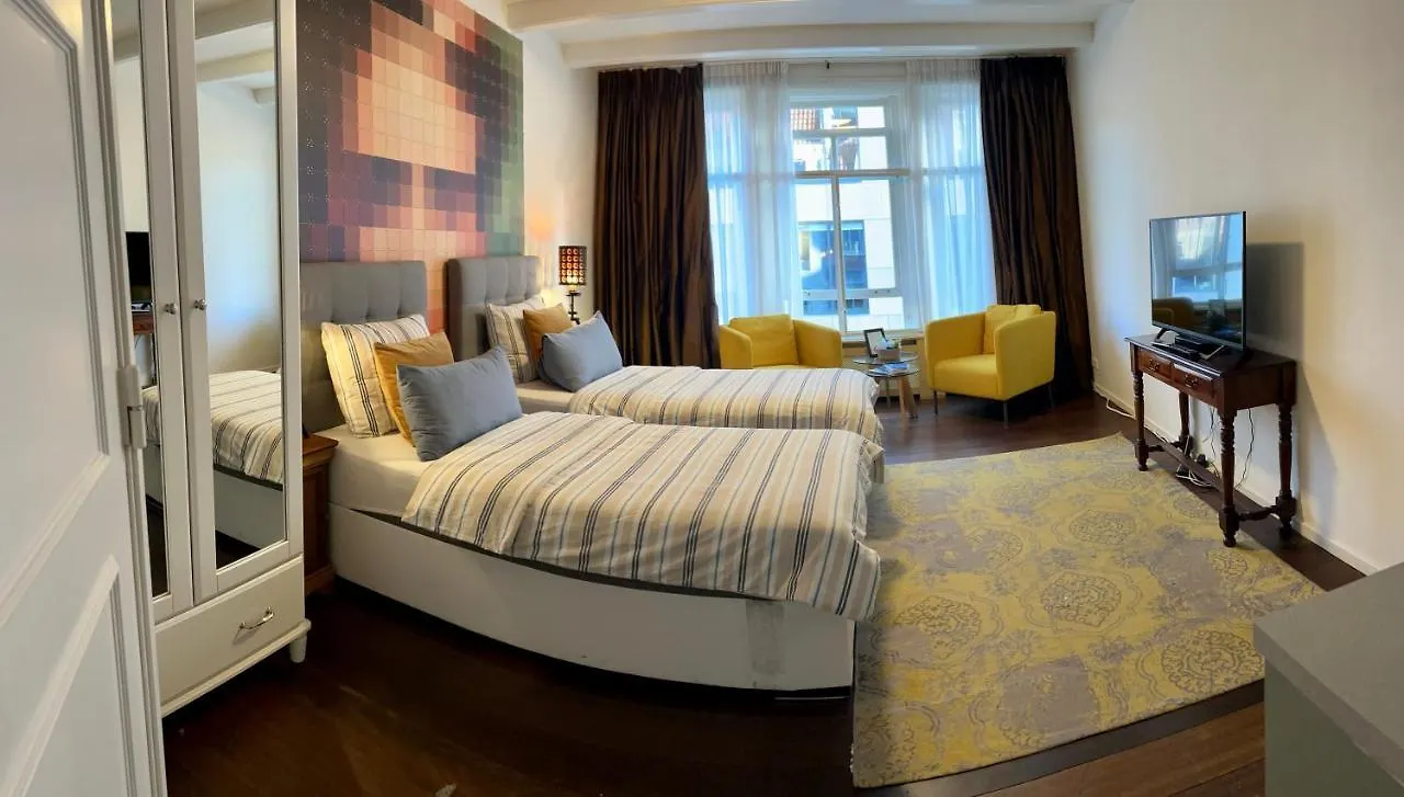 Amsterdam 4 Holiday Guestrooms